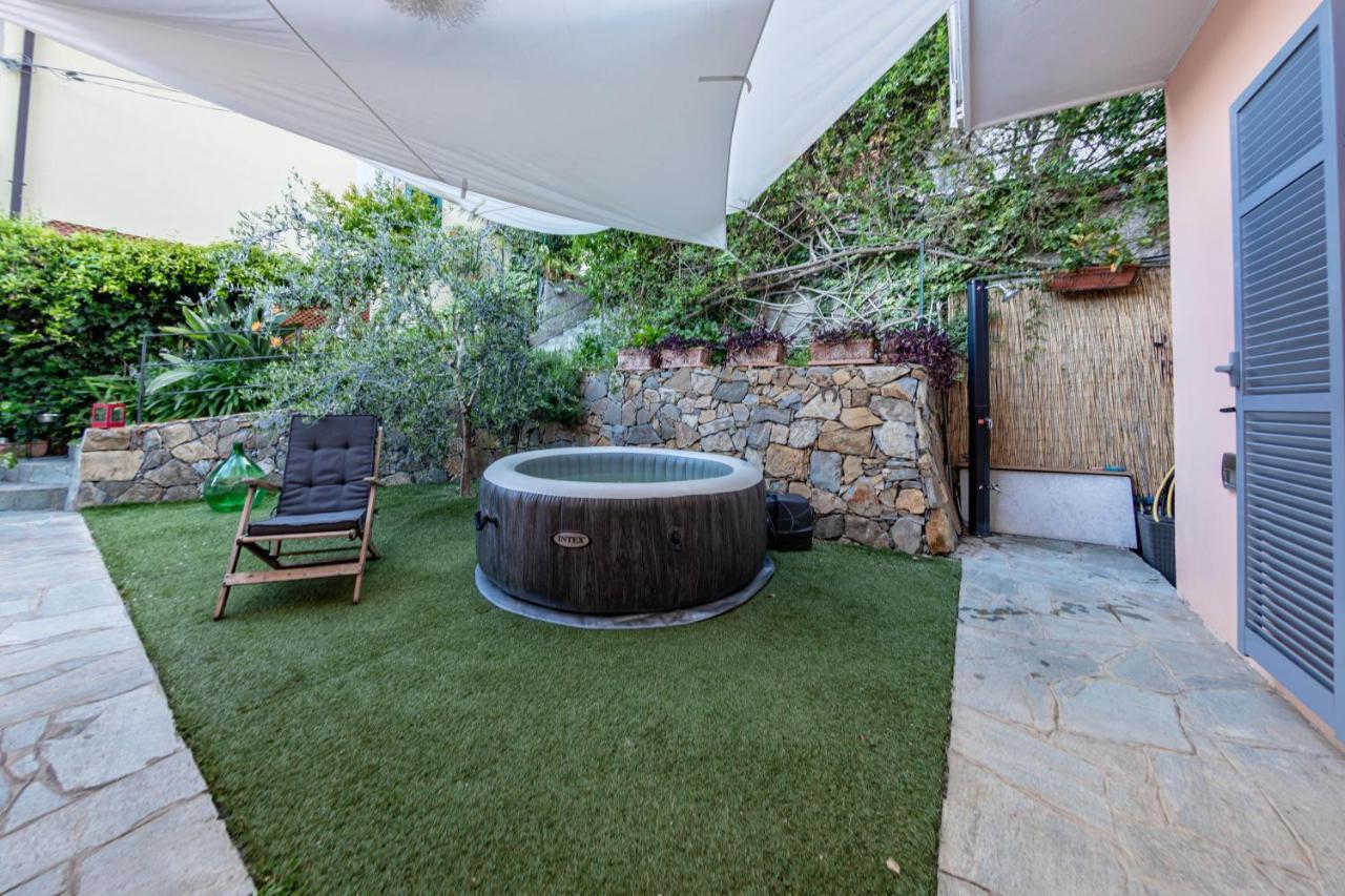 H11 Country Lux - Jacuzzi - Sanremo - Garden Exterior foto